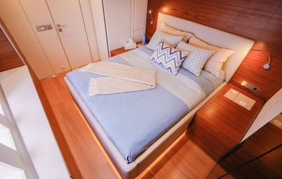 The Sunreef 80 features 5 double cabins